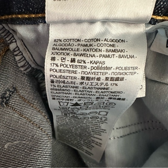 Levi’s | Rolled Cuff Capri Jeans Size 28 - Picture 7 of 8